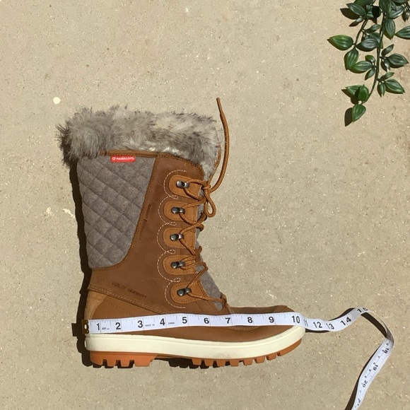 helly hansen fur winter boots✨ - Picture 8 of 8